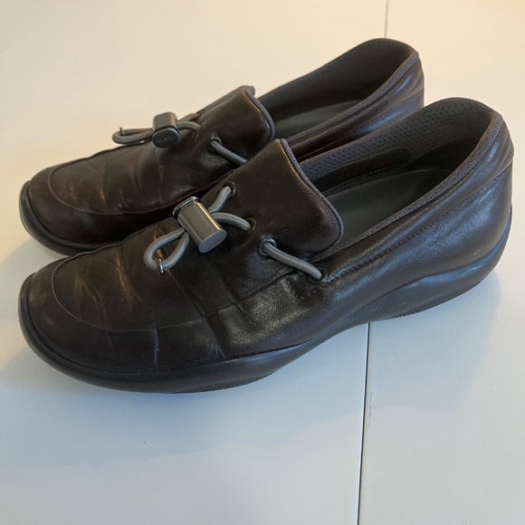 Prada Toggle Loafers - Picture 5 of 7